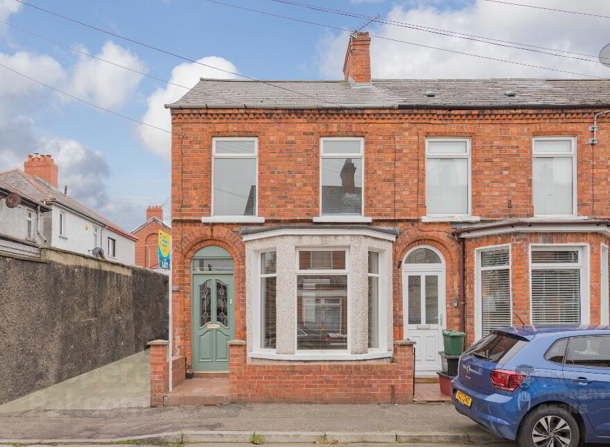 2 Dunraven Avenue, Belfast, BT5 5JR photo