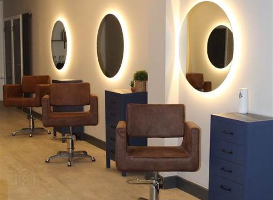Hair Salon Chairs For Rent, 10 Market Street, Bangor, BT20 4SP