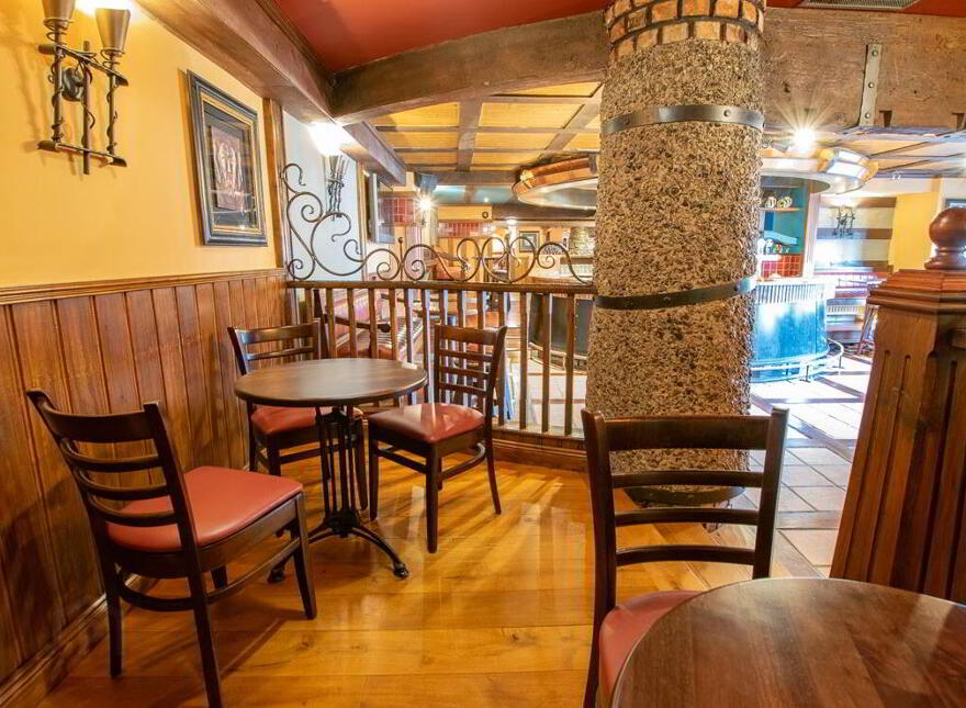 Druids Chair, Pearse St, Mullingar, Westmeath, N91YY02