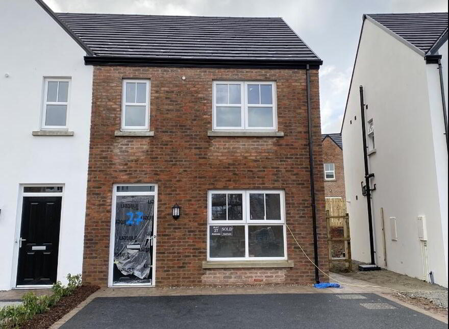 15 Boyle Place, Roewood, Limavady, BT49 9FF