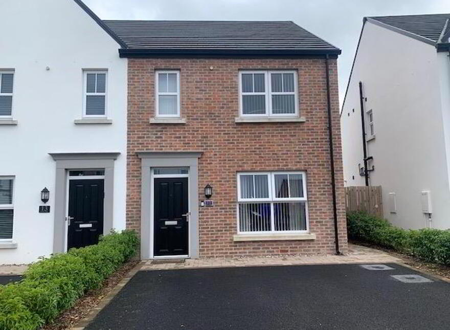 15 Boyle Place, Roewood, Limavady, BT49 9FF photo