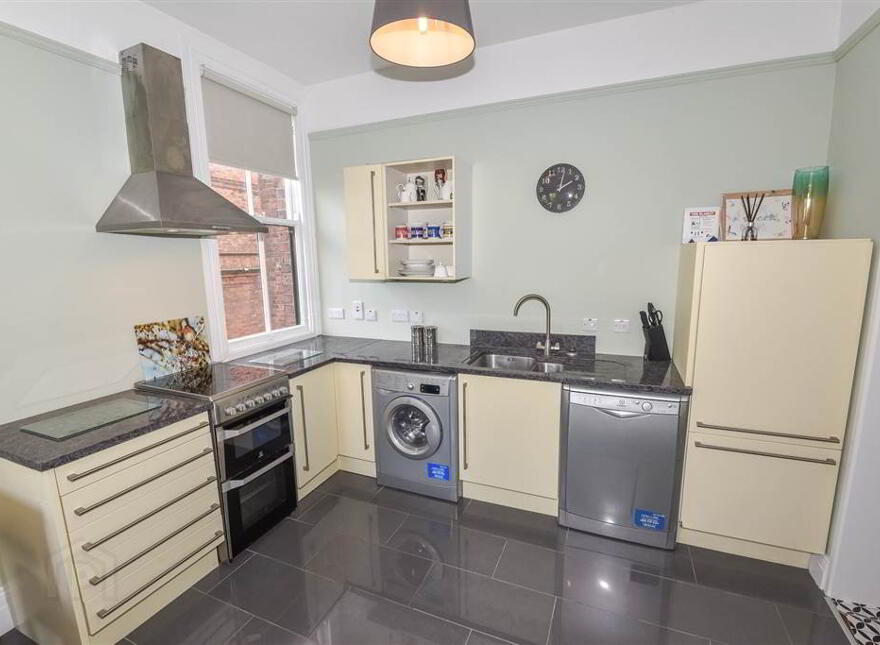 Apt 2b, 26 Windsor Park, Belfast, BT9 6FR