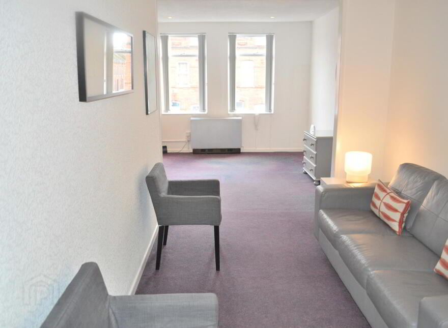 111a Bloomfield Avenue, Belfast, BT5 5AB