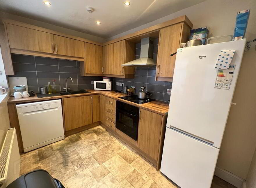 Tates Avenue, Room 1, All Bills Included, Belfast, BT9 7BY