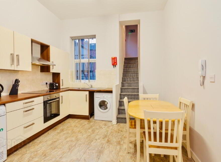 Apt 2 For Rent, 144 Antrim Rd, Belfast, BT15 2AH