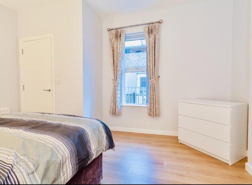 Apt 2 For Rent, 144 Antrim Rd, Belfast, BT15 2AH