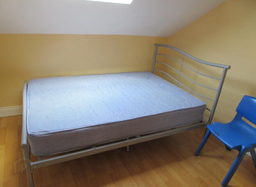 Two Great Apartments, 73 Agincourt Avenue, Queens Quarter, Belfast, BT7 1QB