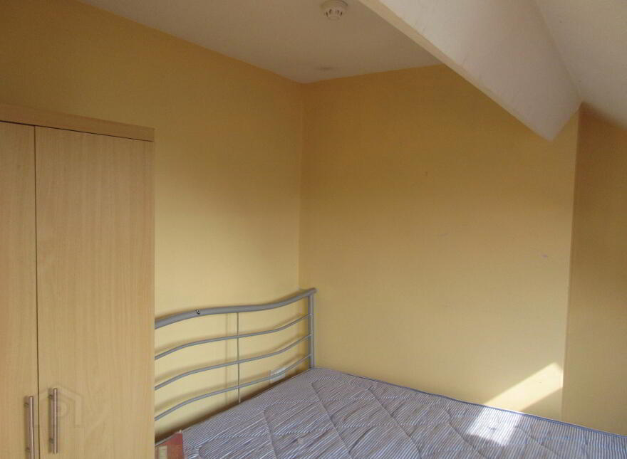 Two Great Apartments, 73 Agincourt Avenue, Queens Quarter, Belfast, BT7 1QB