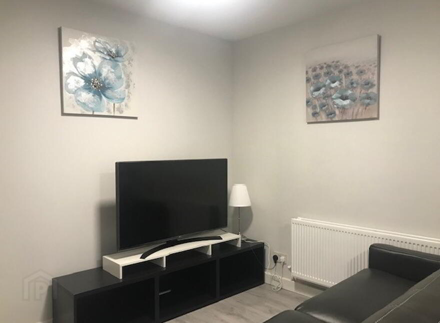 Flat 3, 17-19 Fitzroy Ave, Belfast, BT7 1HX