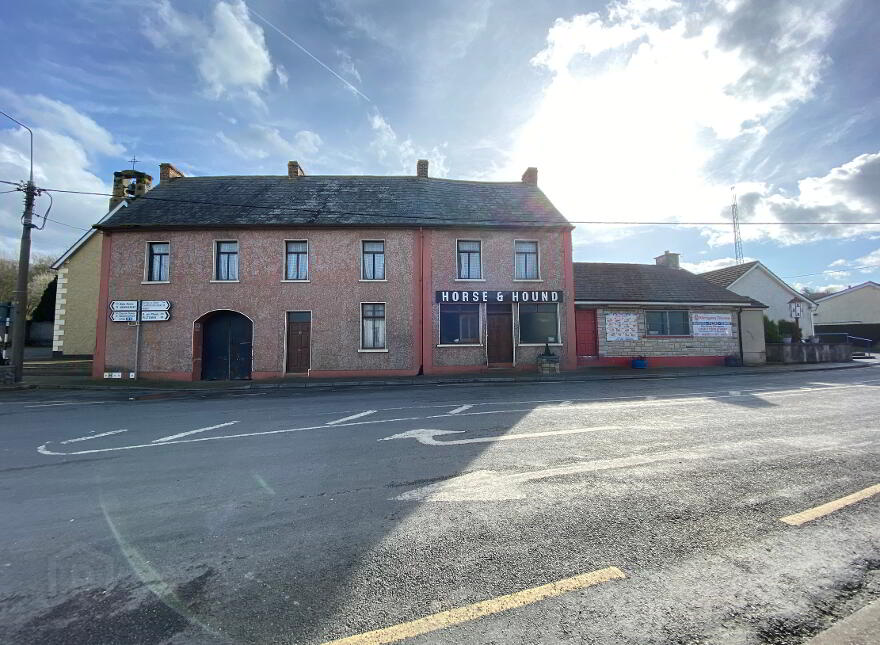 Horse & Hound, Kilmoganny, R95CX81