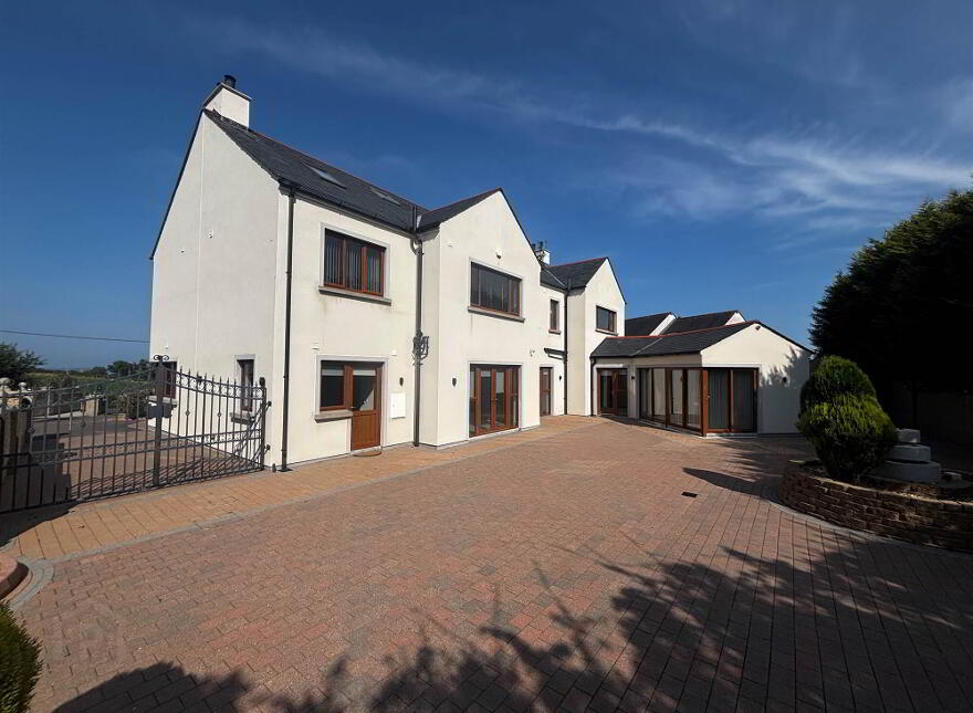 157 Killinchy Road, Lisbane, Comber, BT23 5NE