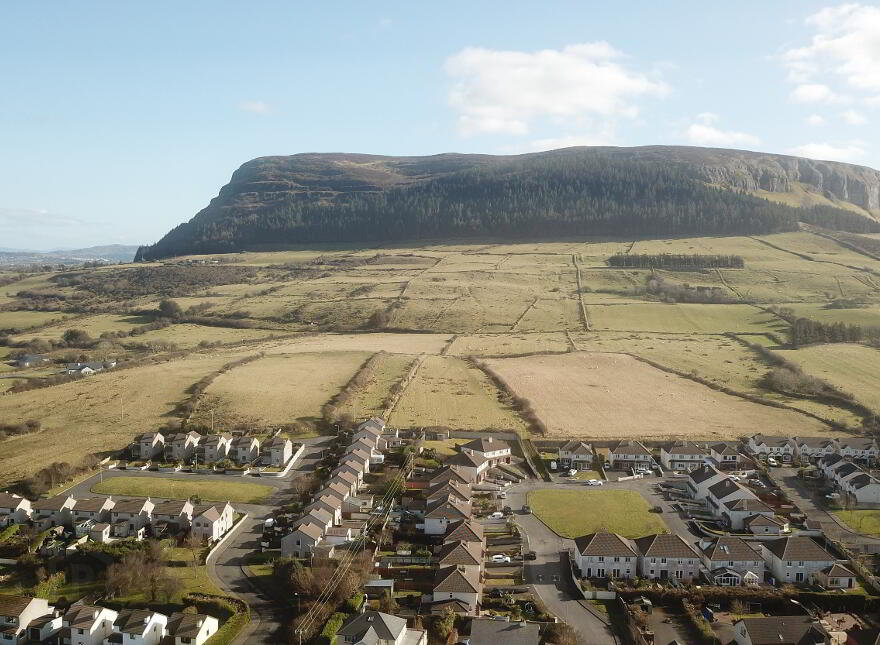 Burma Road, Strandhill