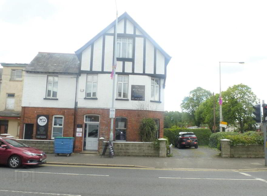 Room 2, 126 Bloomfield Avenue, Belfast, BT5 6AE photo