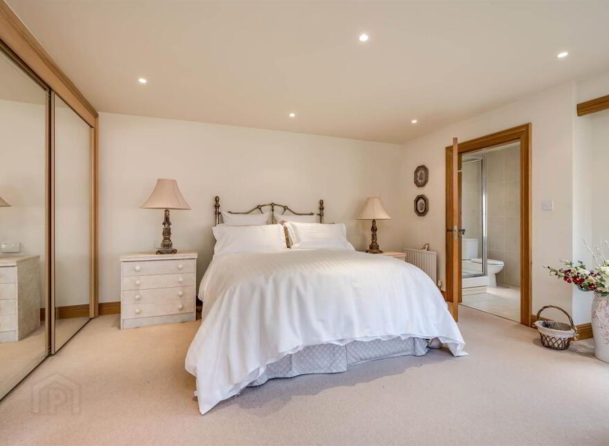 4 Myrtledene Drive, Saintfield Road, Belfast, BT8 4GQ