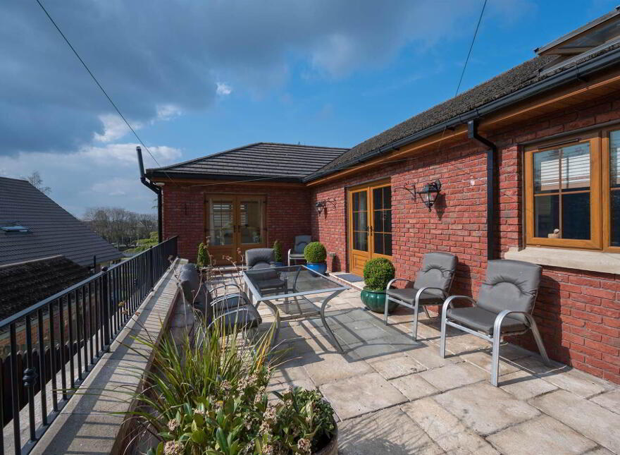 4 Myrtledene Drive, Saintfield Road, Belfast, BT8 4GQ