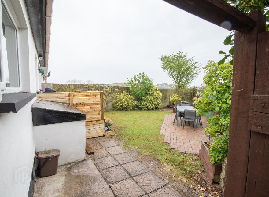 22 Dunsuivinish Avenue, Portstewart, BT55 7EP