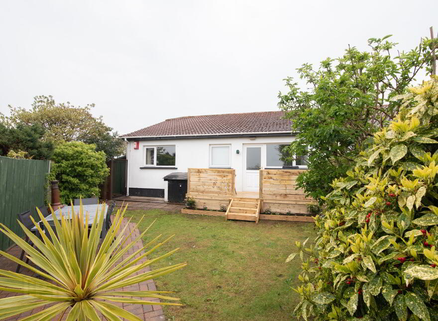 22 Dunsuivinish Avenue, Portstewart, BT55 7EP
