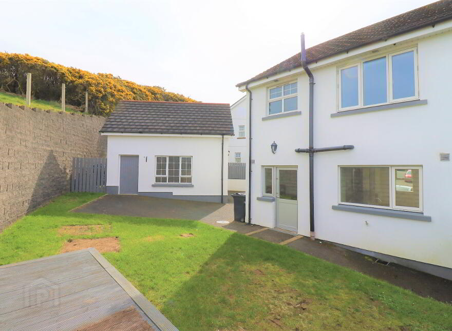 11 Carrick Brae, Burren, Warrenpoint, BT34 3TH