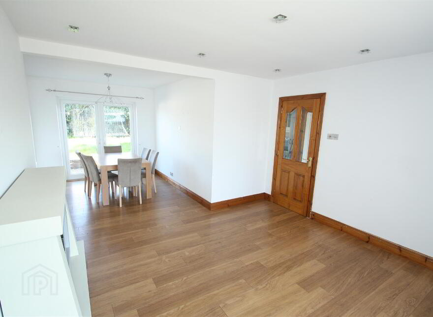 32 Moyra Crescent, Saintfield, BT24 7AG