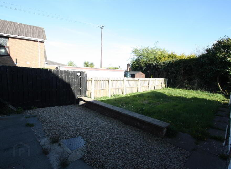 32 Moyra Crescent, Saintfield, BT24 7AG