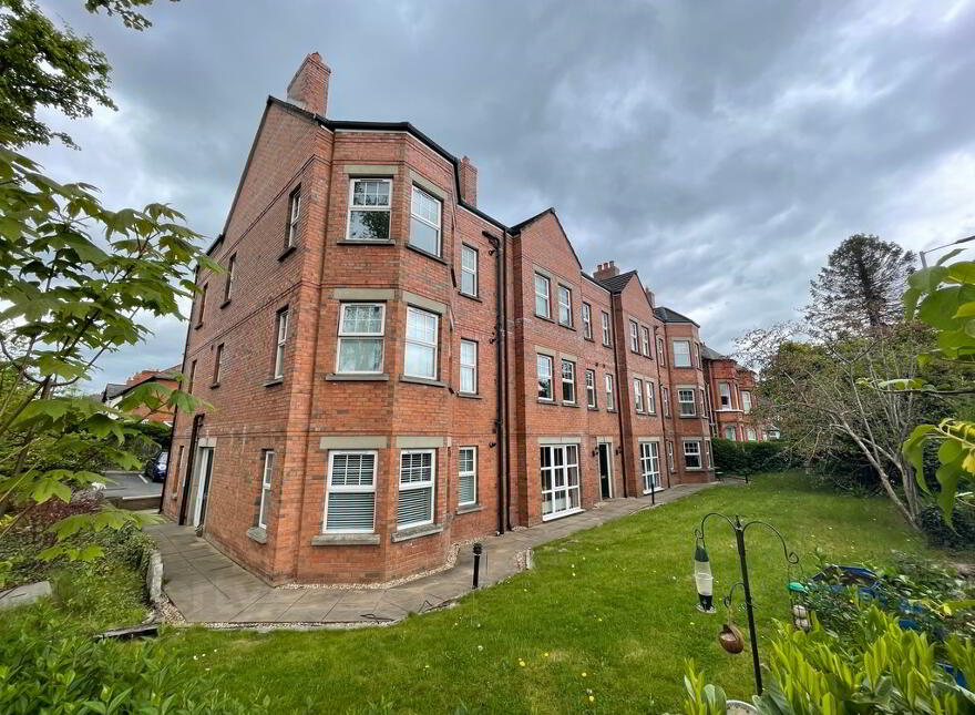 Apt 11 Ormiston Villas ( 1c), 474 Upper Newtownards Road, Ballyhackamo...Belfast, BT4 3GZ photo