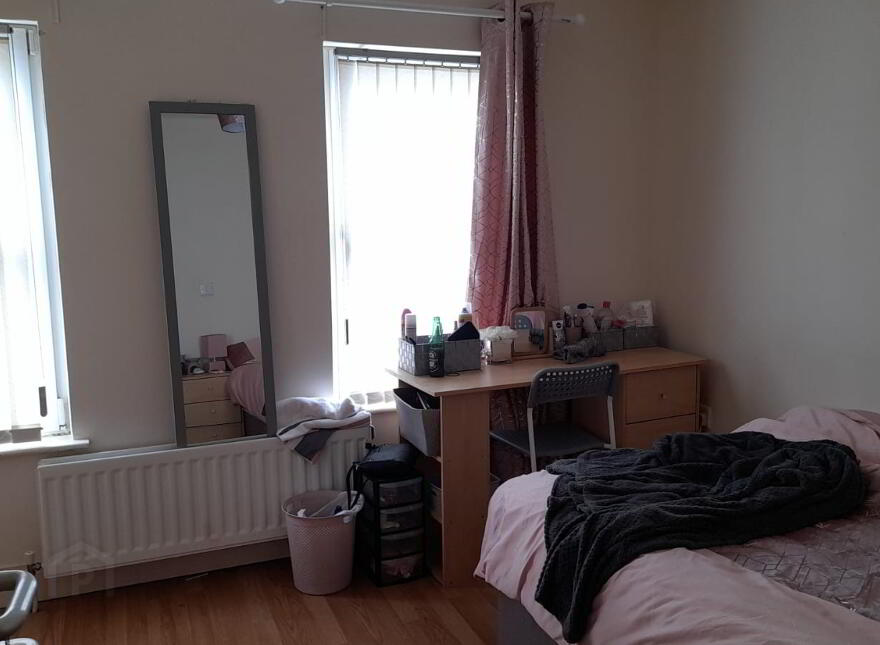 27 Carmel Street, Belfast, BT7 1QE