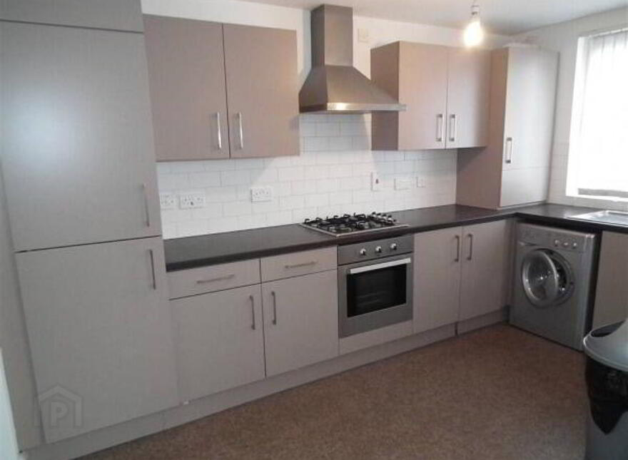 8 Campbell Building, Ross's Mill, Belfast, BT13 2QQ