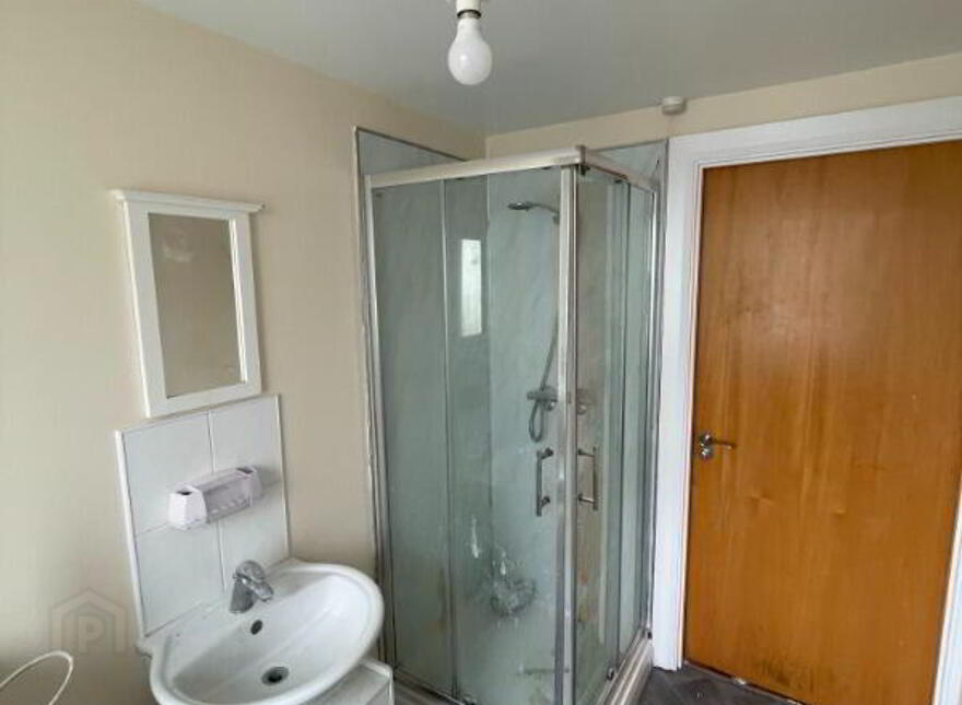8 Campbell Building, Ross's Mill, Belfast, BT13 2QQ