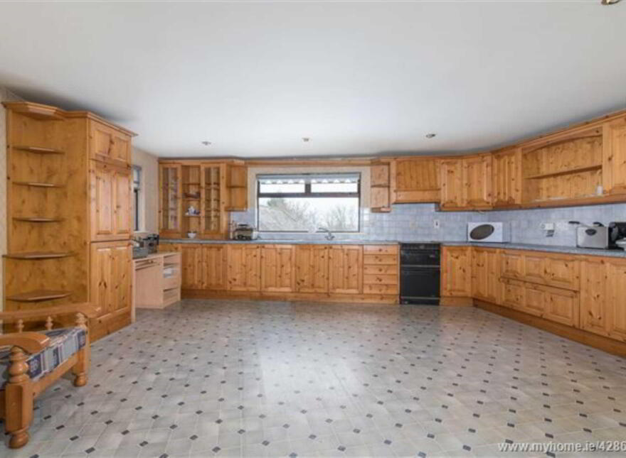 Granard Street, Ballyjamesduff, A82D732