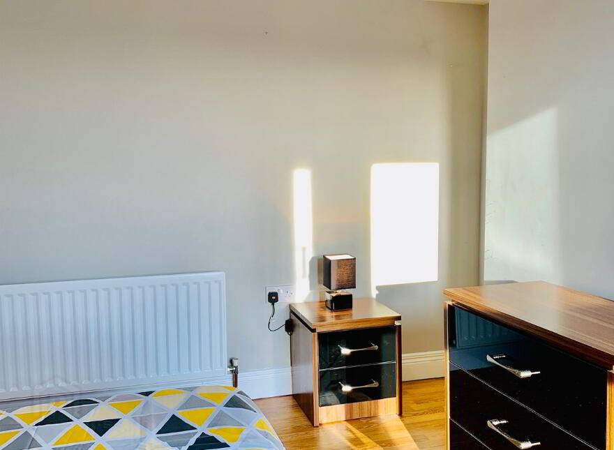 Duncairn Gardens, Room 4, All Bills Included, Belfast, BT15 2GN