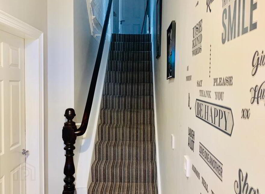 Duncairn Gardens, Room 5, Belfast, BT15 2GN