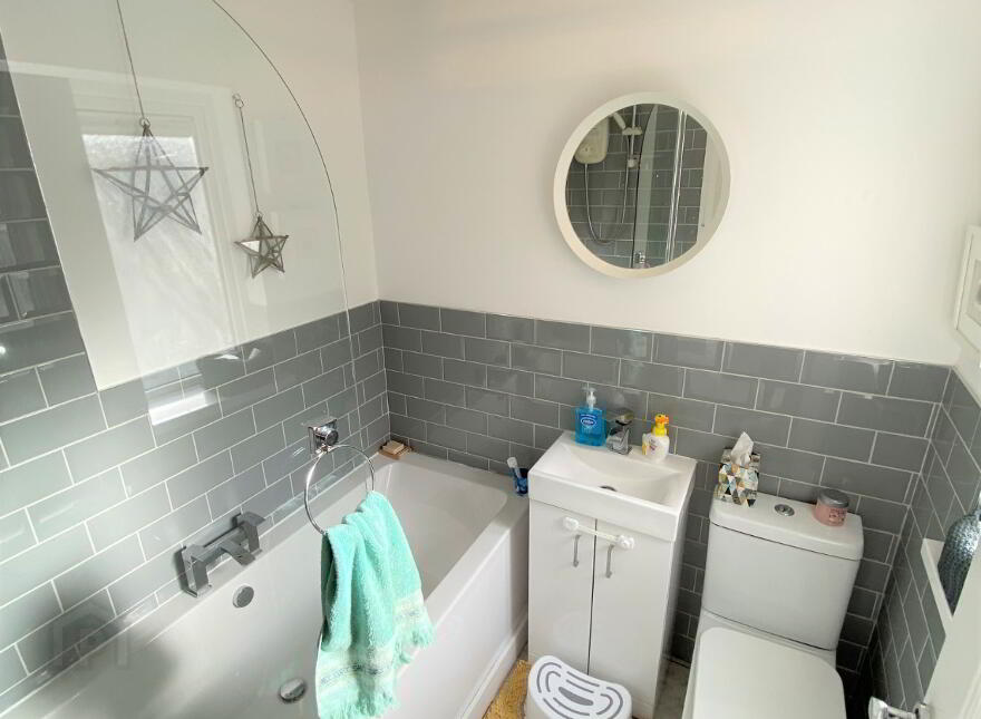 33 Whitehall Parade, Ormeau Road, Belfast, BT7 3GX