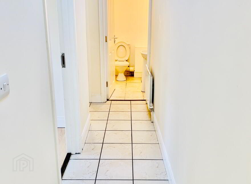 Wolseley Street, Room 5, All Bills Included, Belfast, BT7 1LG