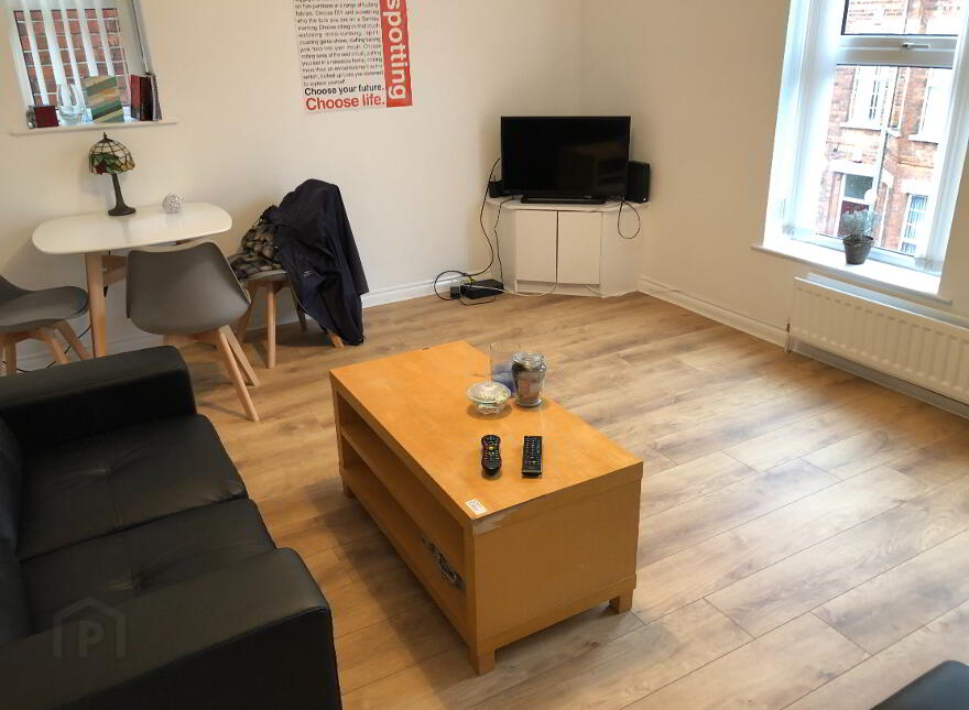Apt 6-2a Eglantine Gardens, Belfast, BT9 6EZ