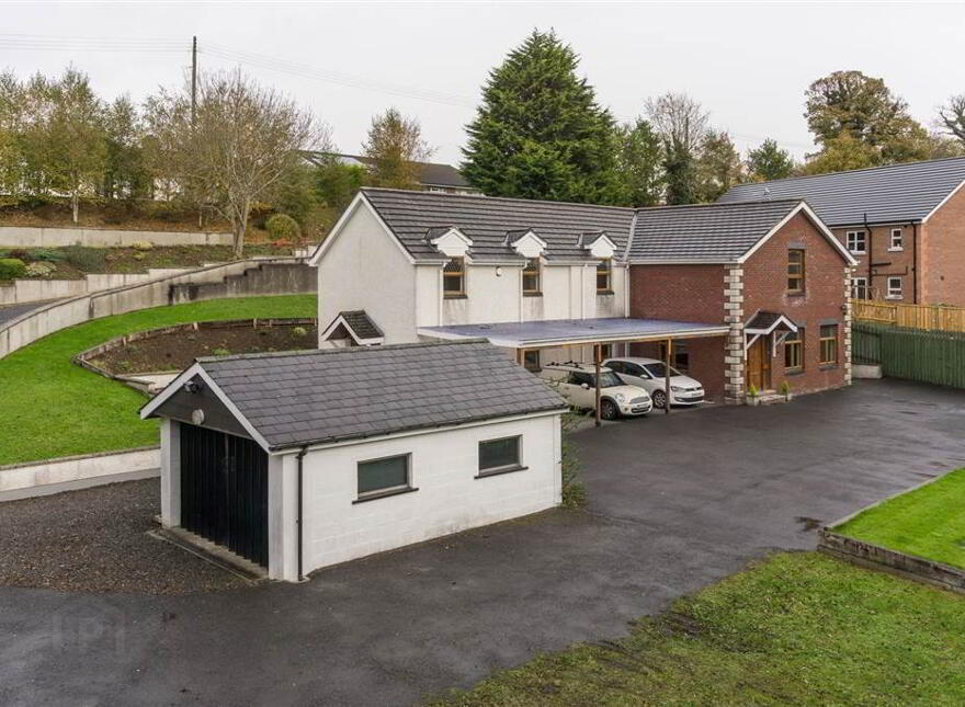 3 Rose Meadows, Lisburn, BT28 2FB