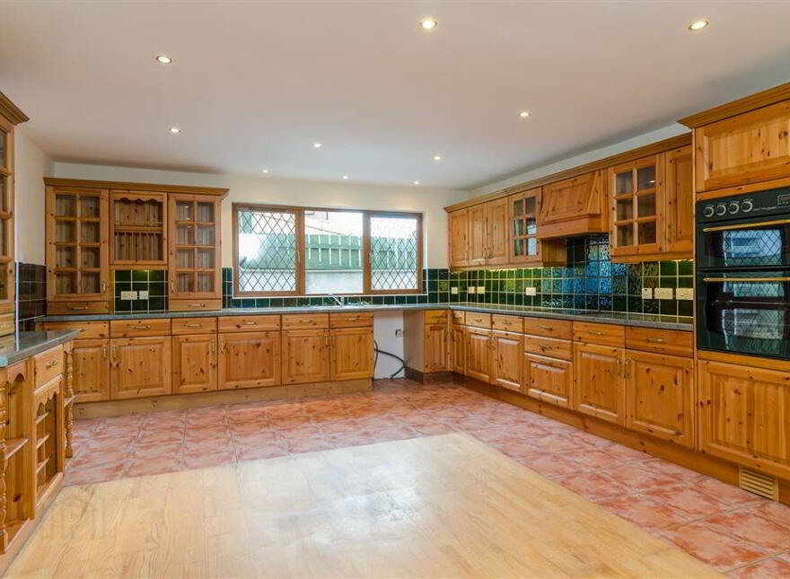 3 Rose Meadows, Lisburn, BT28 2FB