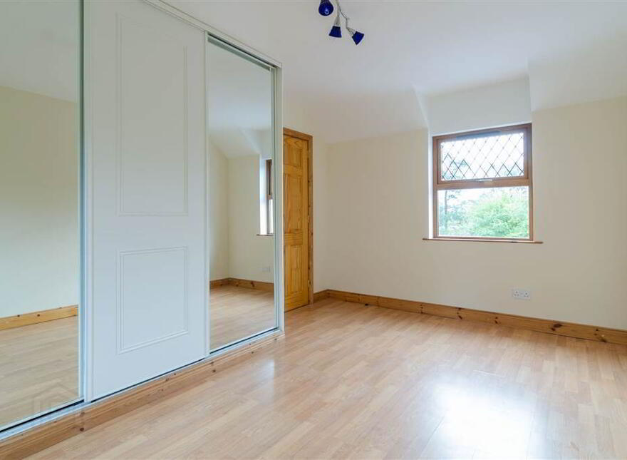 3 Rose Meadows, Lisburn, BT28 2FB