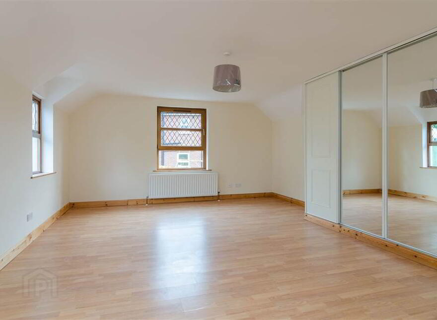 3 Rose Meadows, Lisburn, BT28 2FB