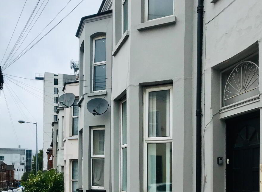 Camden Street, Room 1, All Bills Included, Belfast, BT9 6AU photo