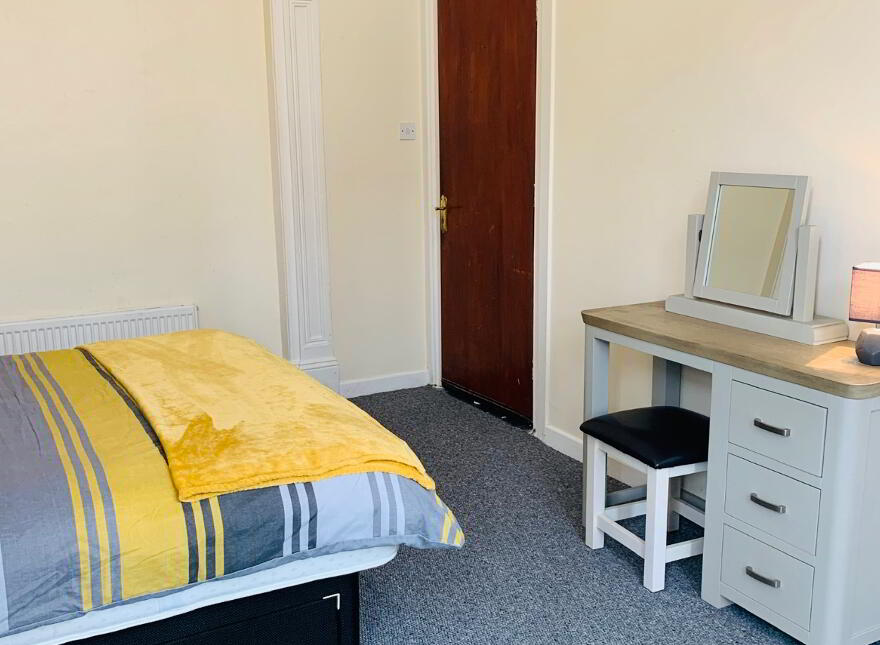 Camden Street, Room 1, All Bills Included, Belfast, BT9 6AU