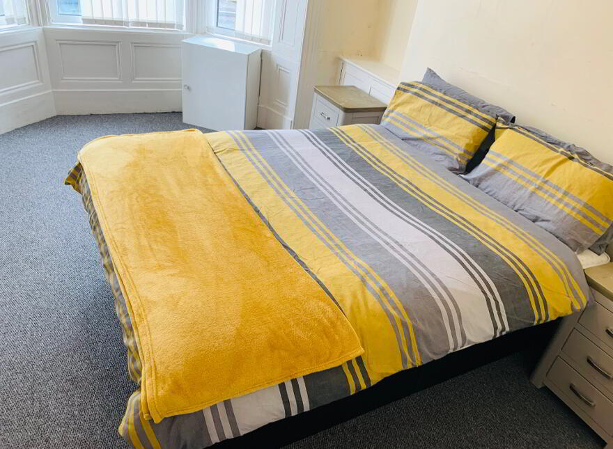 Camden Street, Room 1, All Bills Included, Belfast, BT9 6AU
