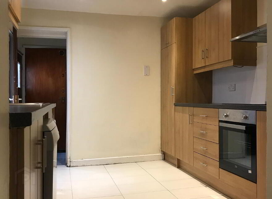 Camden Street, Room 1, All Bills Included, Belfast, BT9 6AU