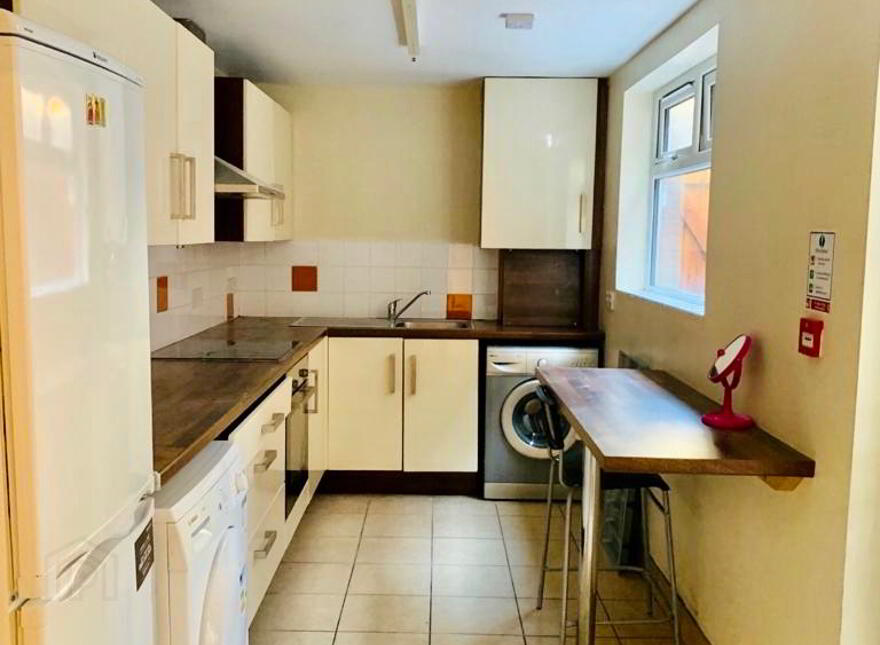 Balfour Avenue, Room 1, All Bills Included, Belfast, BT7 2FH