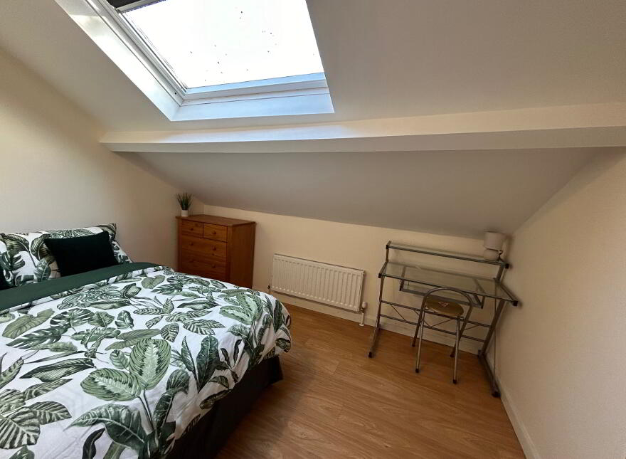 Balfour Avenue, Room 5, All Bills Included, Belfast, BT7 2EX
