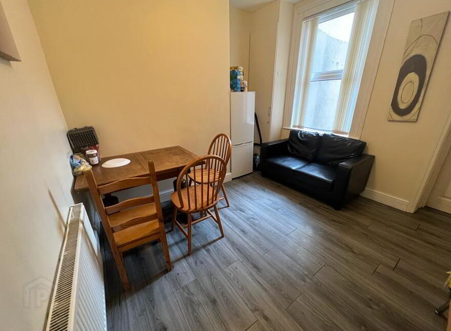 Tates Avenue, Ensuite Room 6, All Bills Included, Belfast, BT9 7BY