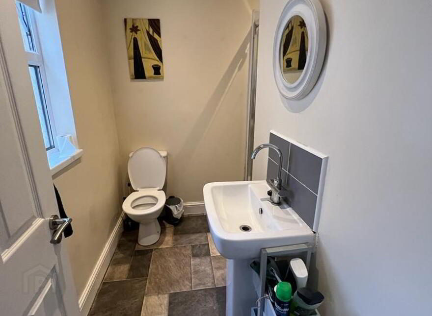 Tates Avenue, Ensuite Room 6, All Bills Included, Belfast, BT9 7BY