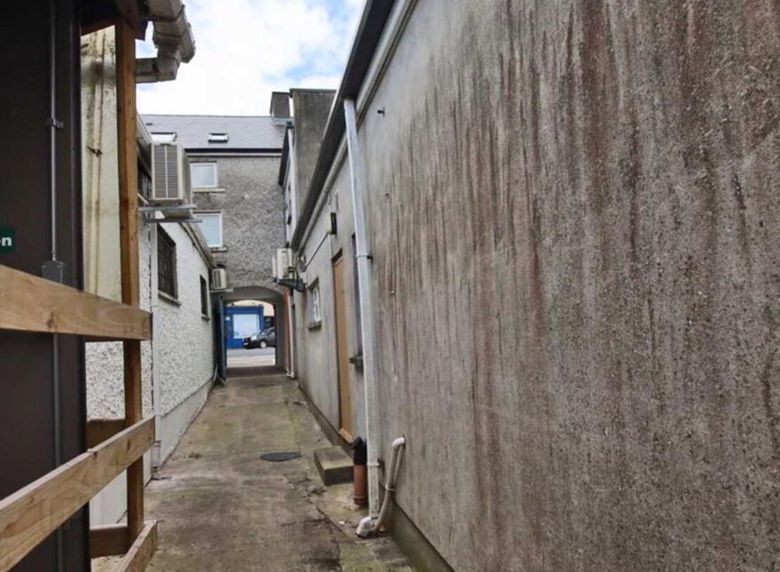 Restaurant &, 2 No. Apartments, Castle Street, Kells, A82HY18