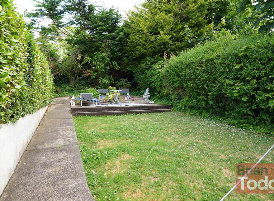 Curran Road, Larne, BT40 2BU