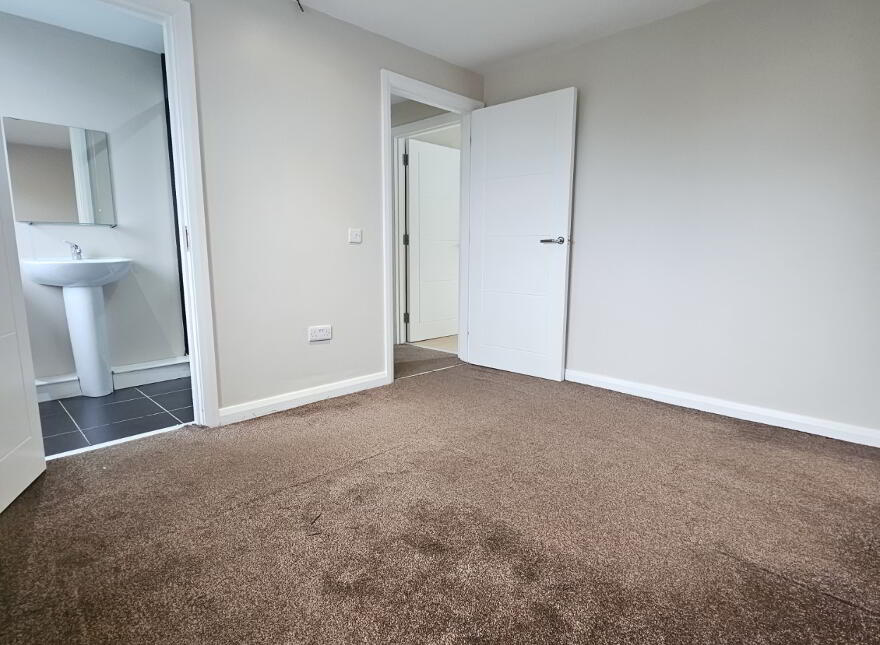 Apt 3, 49 O'Neill Road, Newtownabbey, BT36 6FS