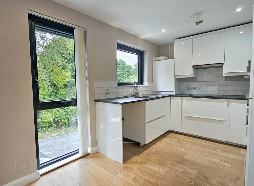 Apt 3, 49 O'Neill Road, Newtownabbey, BT36 6FS